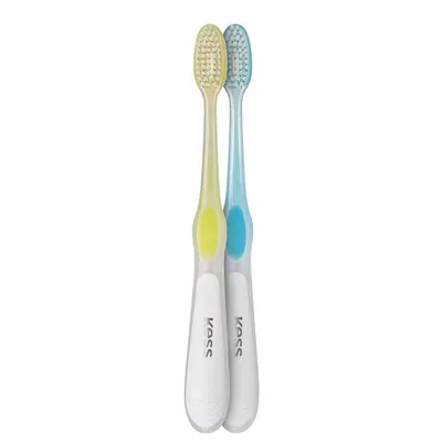Duas Escovas Dentais Kess Extreme Clear Macias